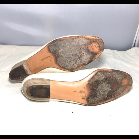 SALVATORE FERRAGAMO CREAM VARA LINEN CLASSIC SHOES - Picture 7 of 7